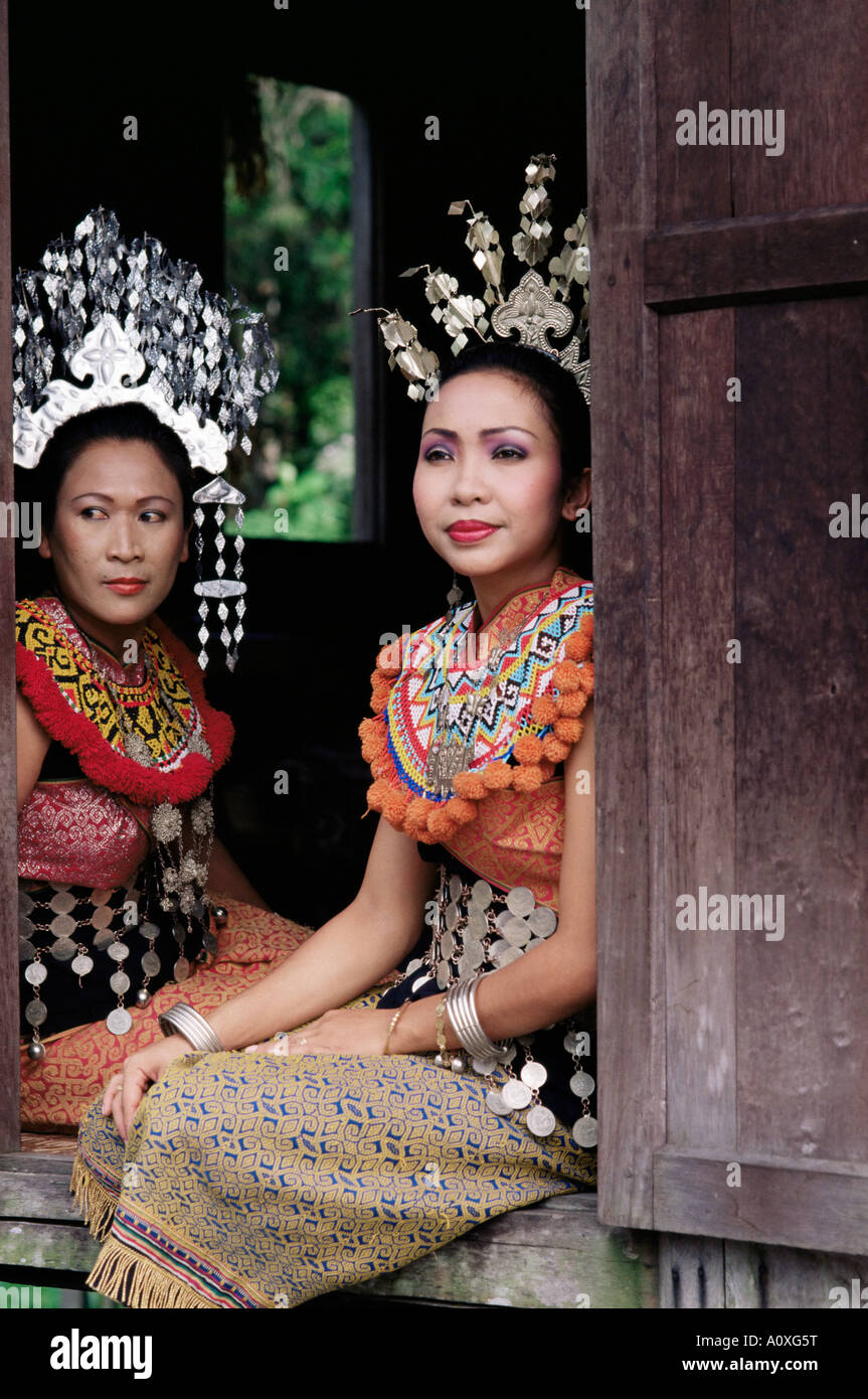 Divieto delle donne il villaggio culturale del Sarawak Malesia isola del Borneo Asia Foto Stock
