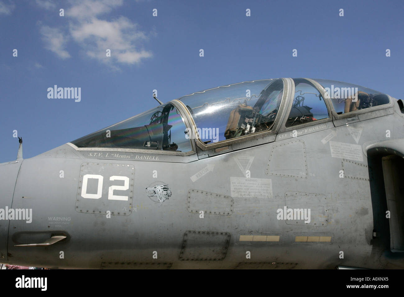 Cockpit del Corpo della Marina degli Stati Uniti McDonnell Douglas AV 8 B Harrier RIAT 2005 RAF Fairford Gloucestershire England Regno Unito Foto Stock