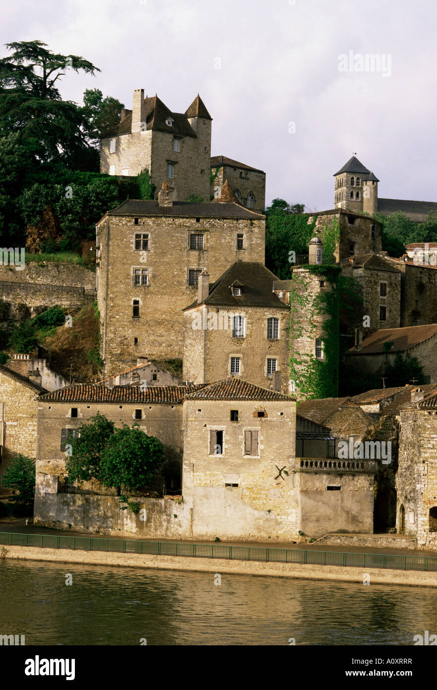 Villaggio di Puy Leveque vicino a Cahors Lot Midi Pirenei Francia Europa Foto Stock