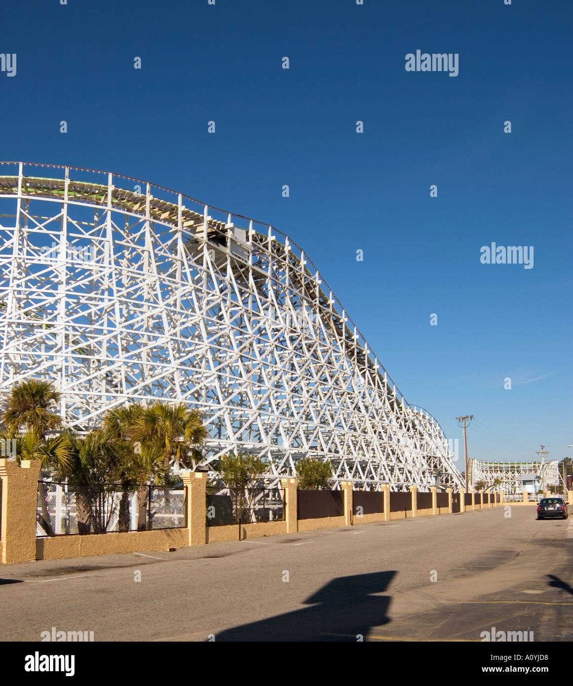 Giant montagne russe in legno a famiglia unito Myrtle Beach South Carolina USA Foto Stock