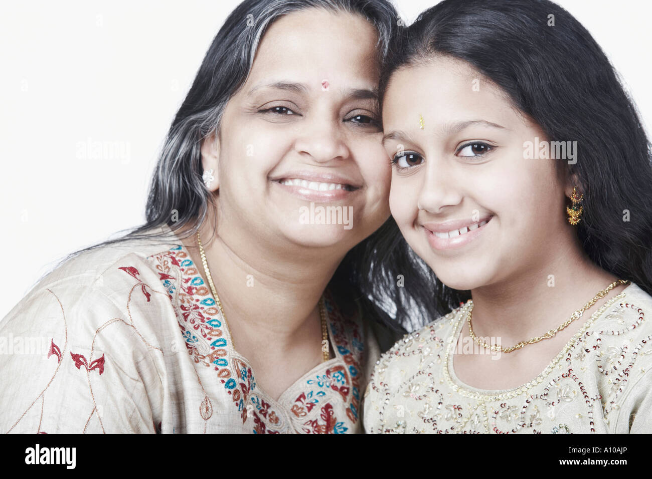 Ritratto di una donna matura e sua figlia sorridente Foto Stock