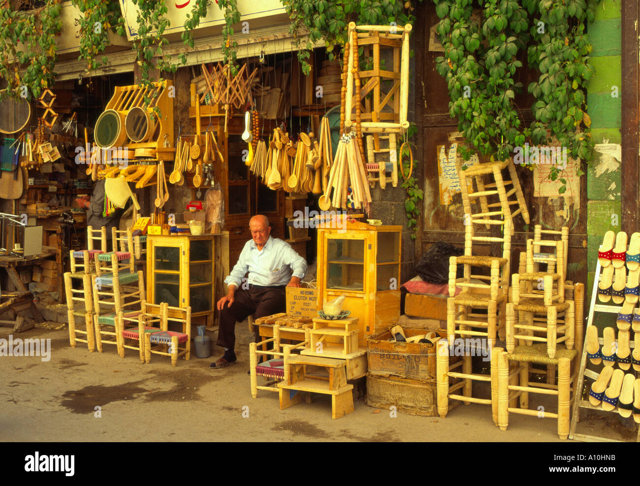 La siria Damasco città vecchia officina per la produzione di legno e mobili di paglia Foto Stock