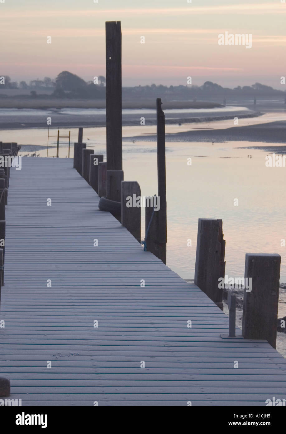 Frosty pontile Skippool Creek, Lancashire Foto Stock