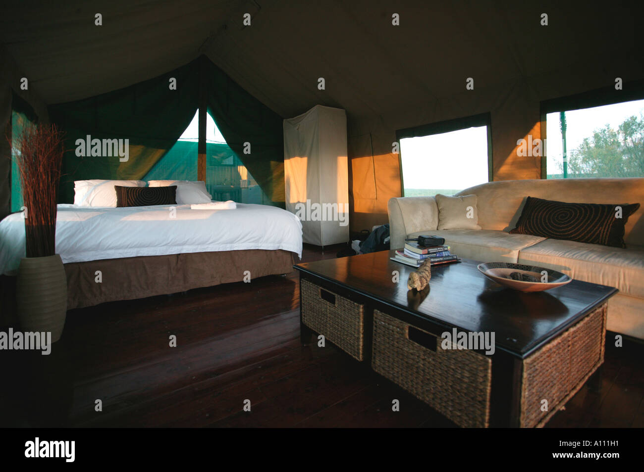 Tenda di lusso in Gunya Titjikala un esclusivo aboriginal safari resort vicino a Alice Springs Red Centre Australia centrale Foto Stock