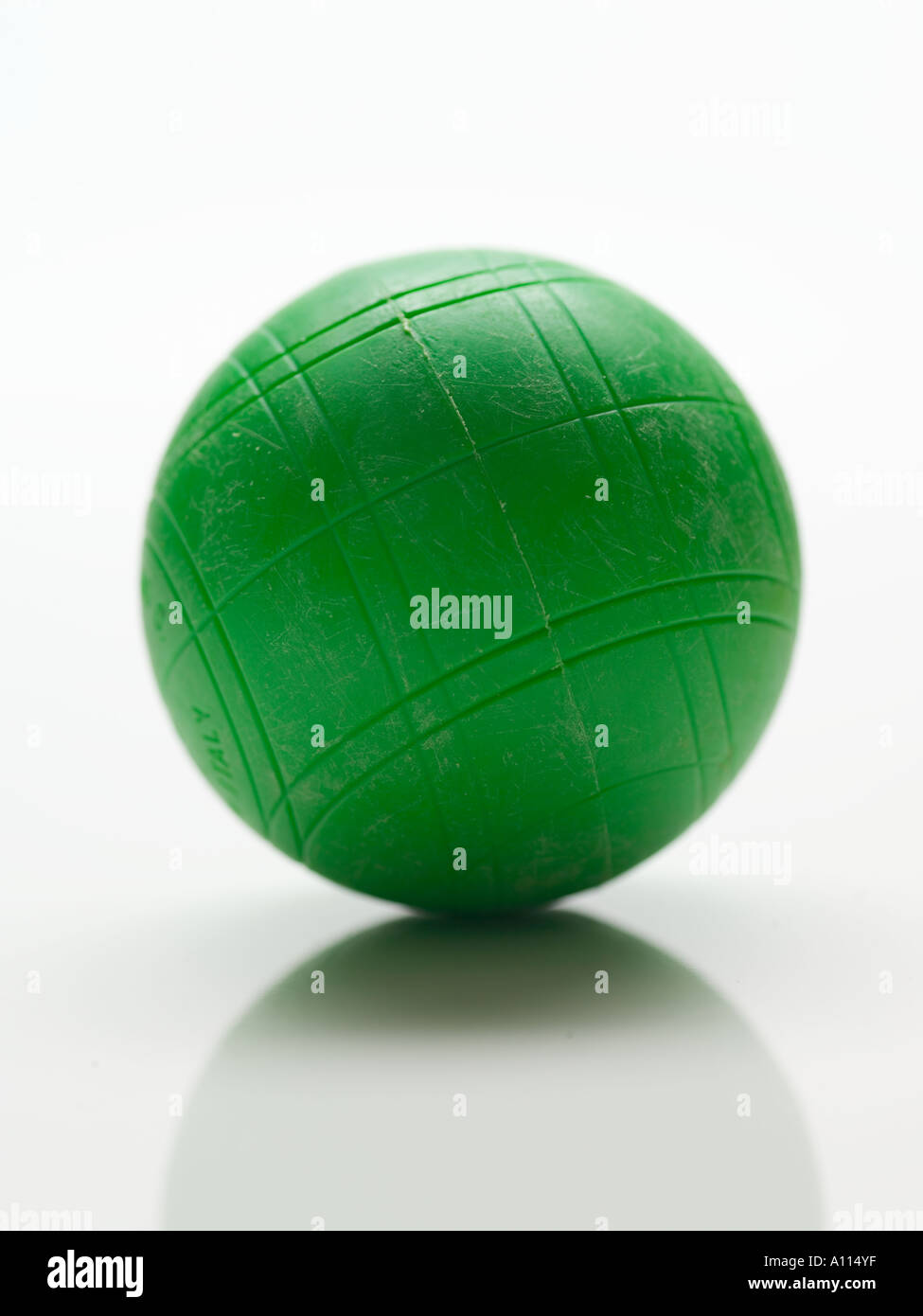 Bocce, varie dimensioni, pesante, disco, verde rotondo, roll over, play, flip Foto Stock