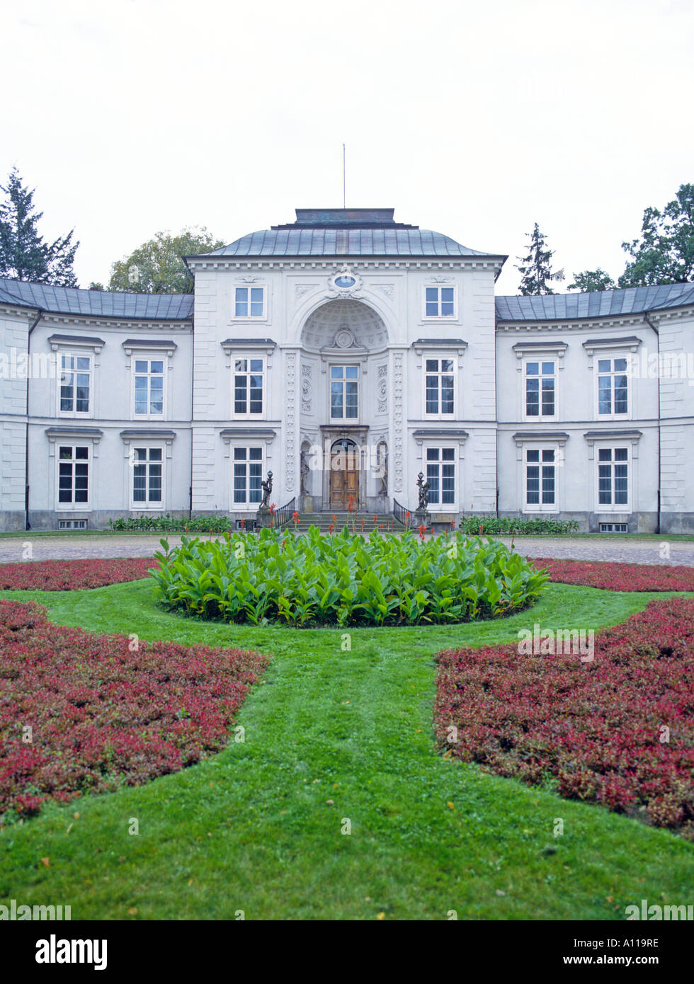 Palazzo Myslewicki nel Parco Lazienki Varsavia POLONIA Foto Stock