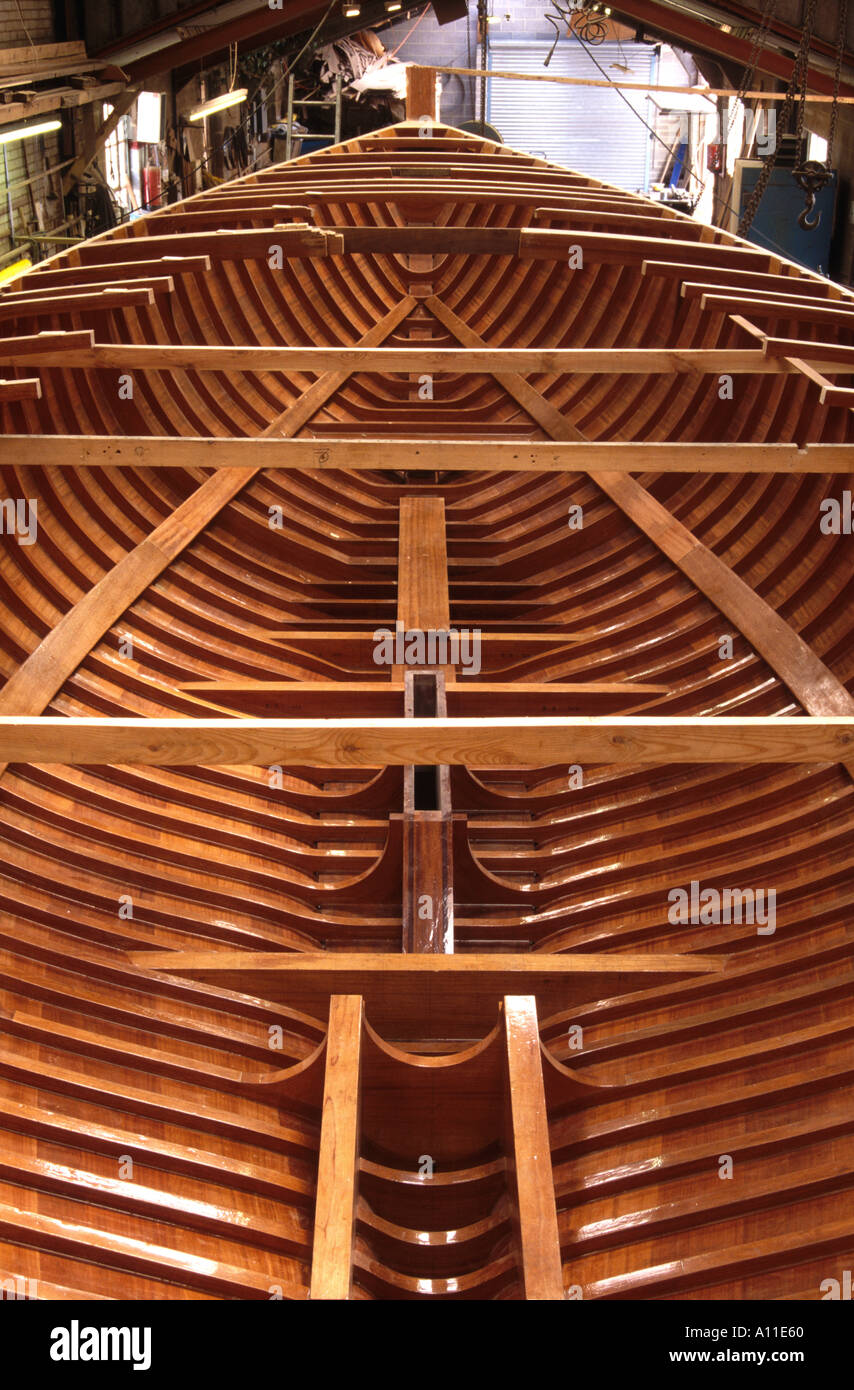 Mogano barca a vela ketch in costruzione Inghilterra degli anni novanta Foto Stock