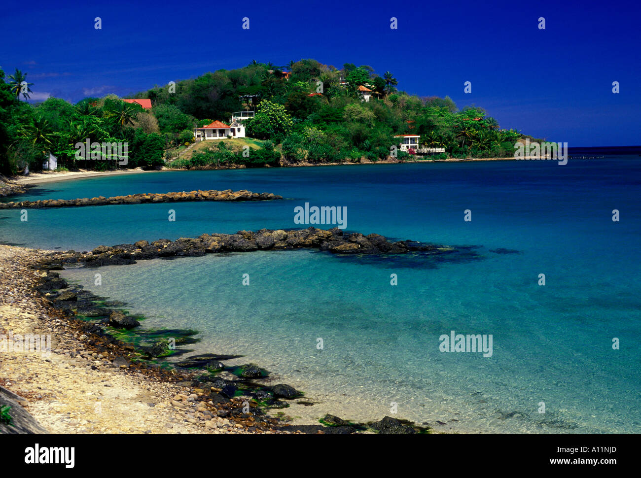 Sabbia spiaggia sabbiosa L'Anse Mitan vicino alla città di Les Trois-Ilets Martinica Antille Francesi Francia Foto Stock