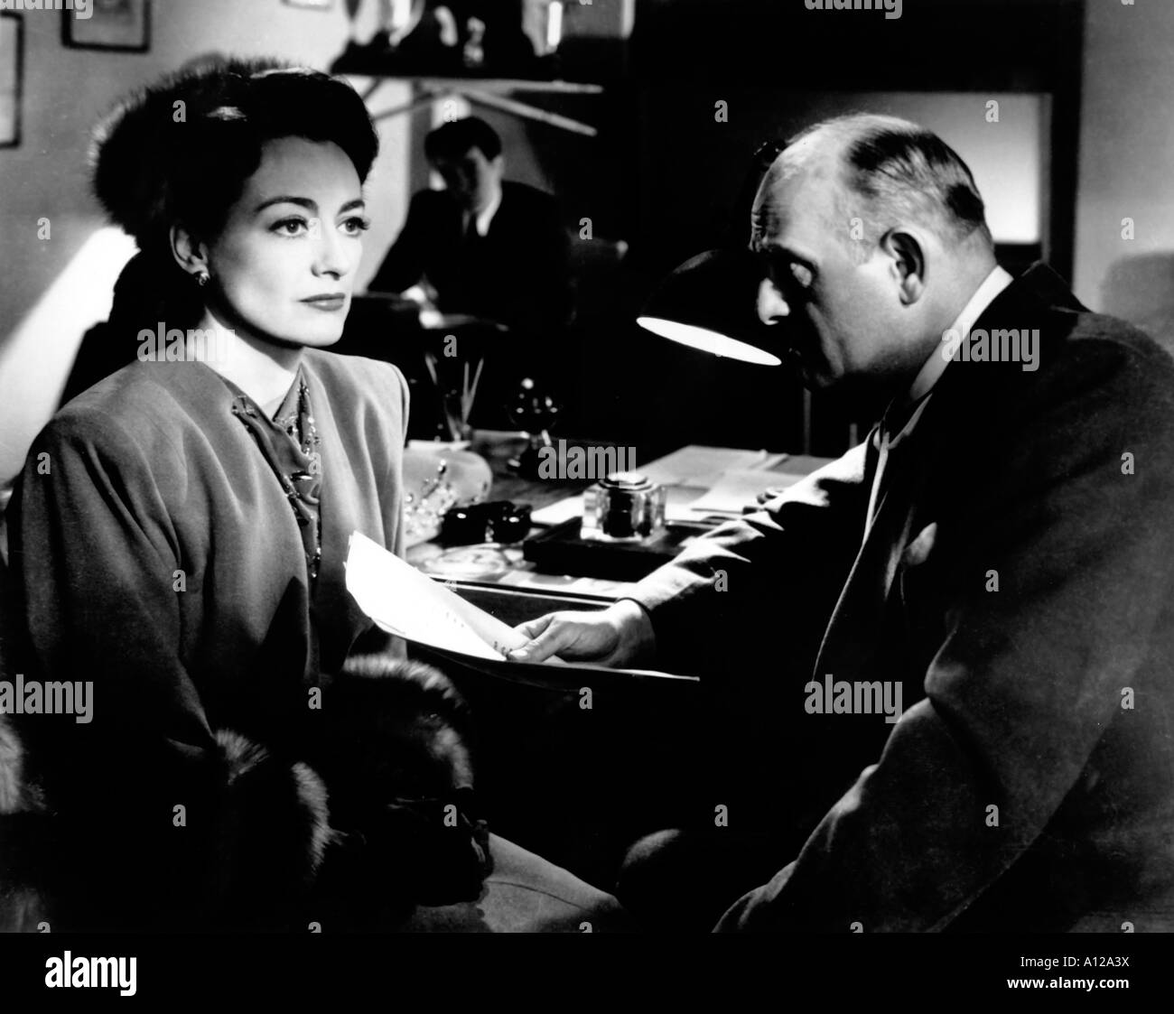 Mildred Pierce anno 1945 il regista Michael Curtiz Joan Crawford basato su James M Caino s book Foto Stock