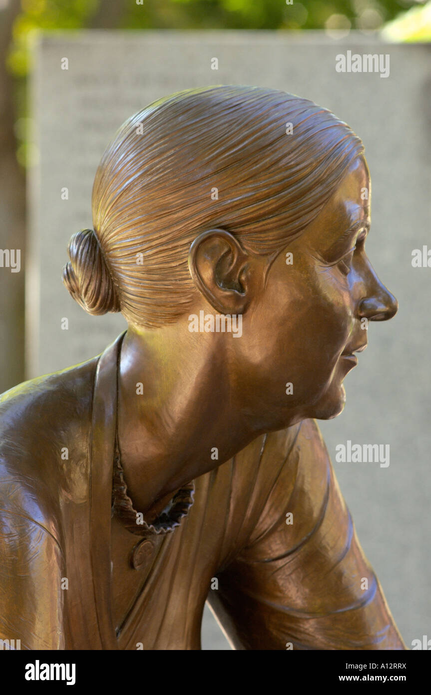 Lucy statua di pietra parte del Boston donna Memorial. Fotografia digitale Foto Stock