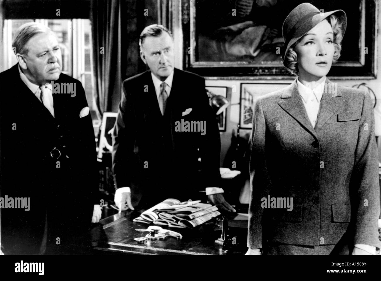 Testimone dell'accusa Anno 1957 Director Billy Wilder Charles Laughton Marlene Dietrich basato su Agatha Christie s book Foto Stock