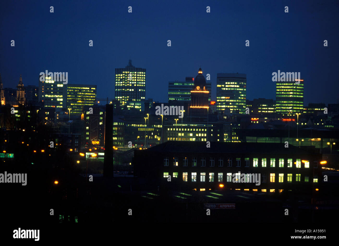 Skyline della città dall'area Armley Leeds Yorkshire REGNO UNITO UN Woolfitt Foto Stock
