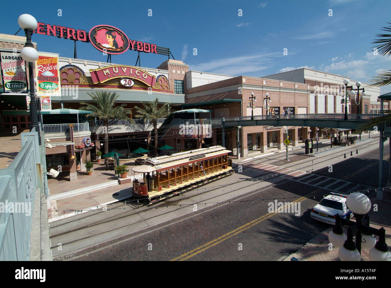 Florida popolare destinazione turistica a Ybor City Tampa FL città nota per il fatto a mano di sigari dal tabacco importato in tutto il mondo Foto Stock