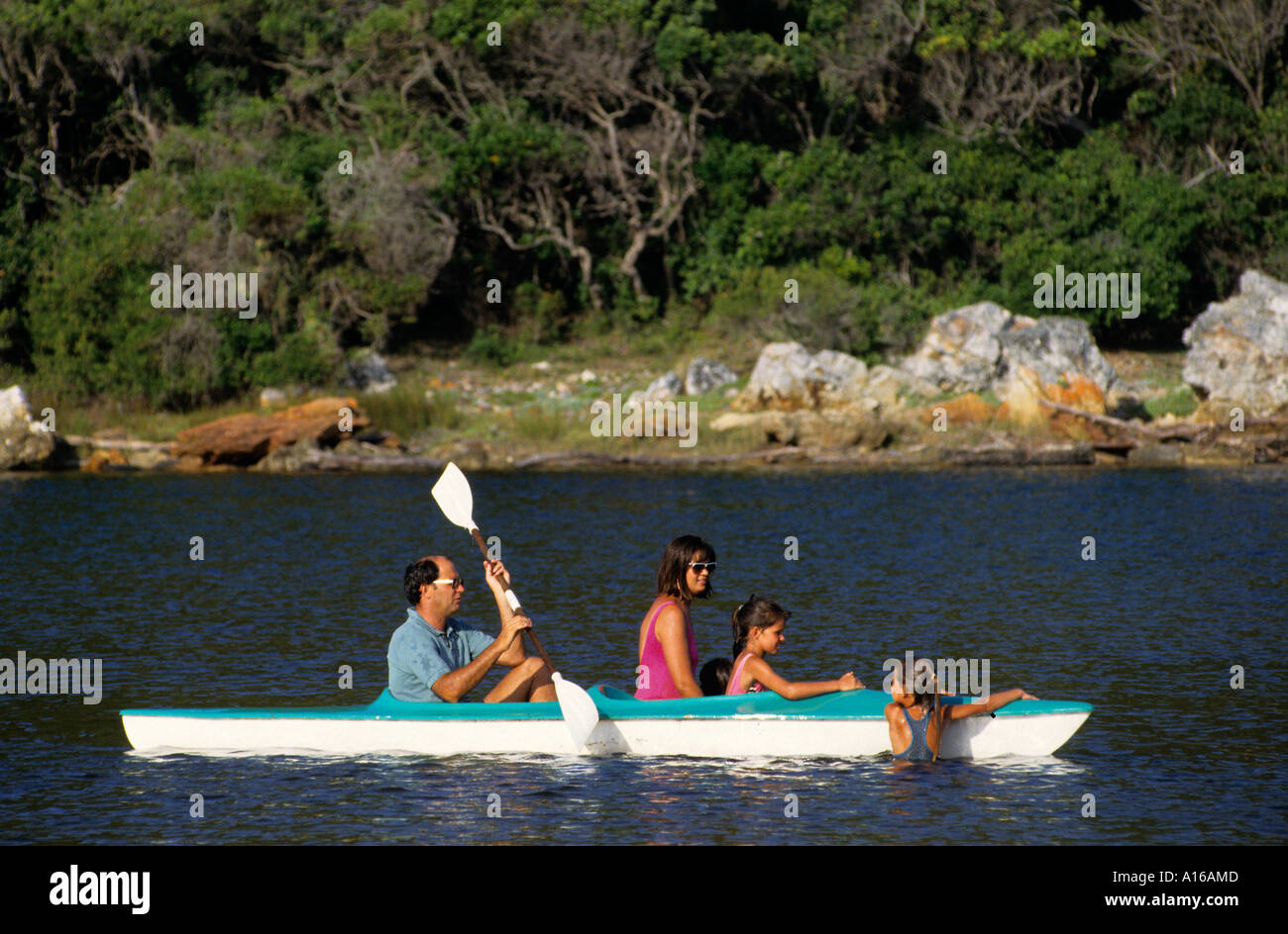 Tsitsikamma Nazione costiere Park South Africa piacere lato paese scenario barca canoa Foto Stock