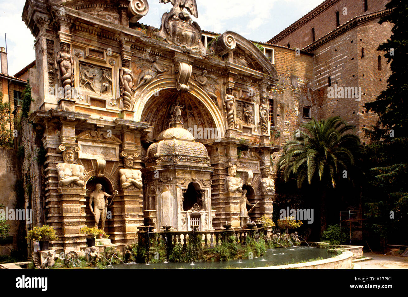 Villa d'Este Villa del 16th secolo a Tivoli, fontane rinascimentali italiane nei pressi di Roma, il cardinale Ippolito II d'Este Papa Alessandro V, Italia. Foto Stock