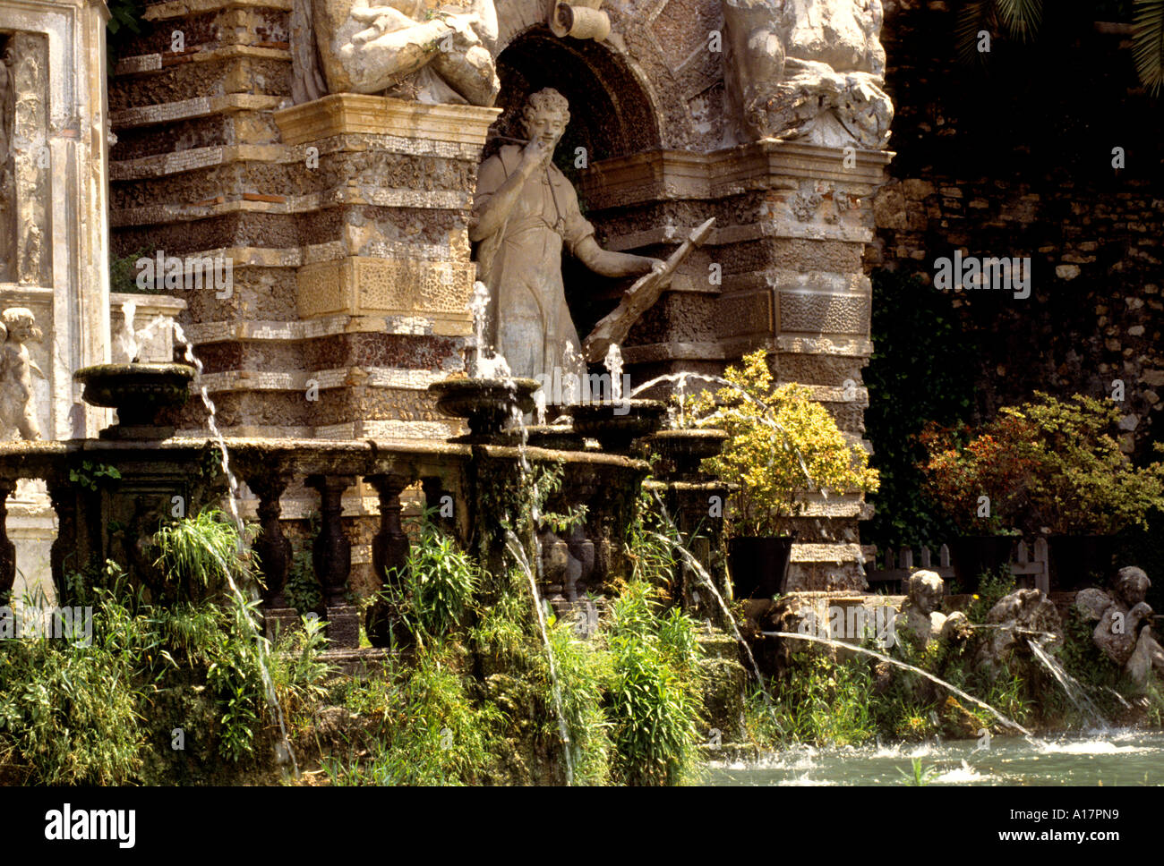 Villa d'Este Villa del 16th secolo a Tivoli, fontane rinascimentali italiane nei pressi di Roma, il cardinale Ippolito II d'Este Papa Alessandro V, Italia. Foto Stock