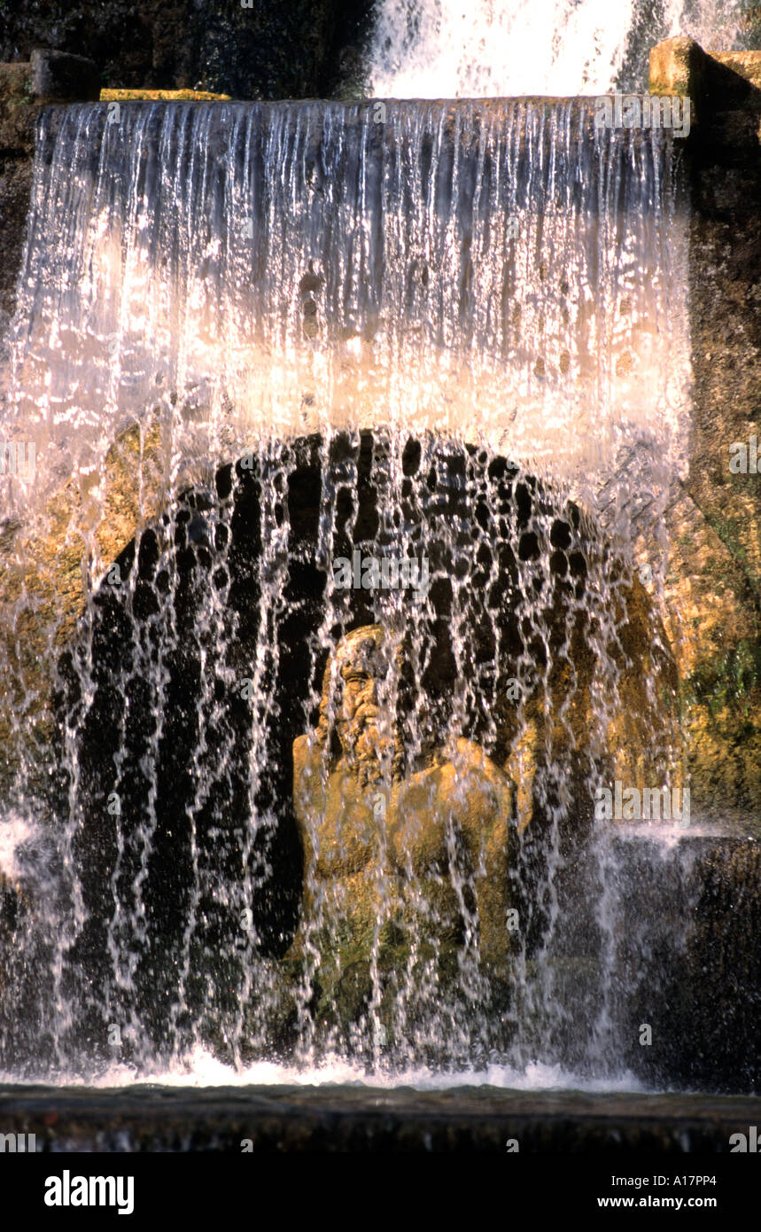 Villa d'Este Villa del 16th secolo a Tivoli, fontane rinascimentali italiane nei pressi di Roma, il cardinale Ippolito II d'Este Papa Alessandro V, Italia. Foto Stock