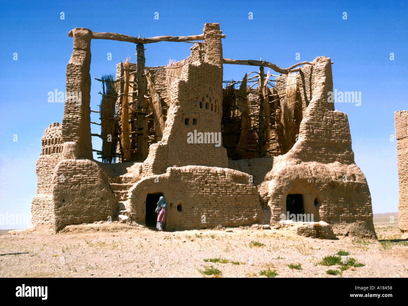 Un vecchio mulino a vento vicino a Herat Afghanistan Asia F J Jackson Foto Stock