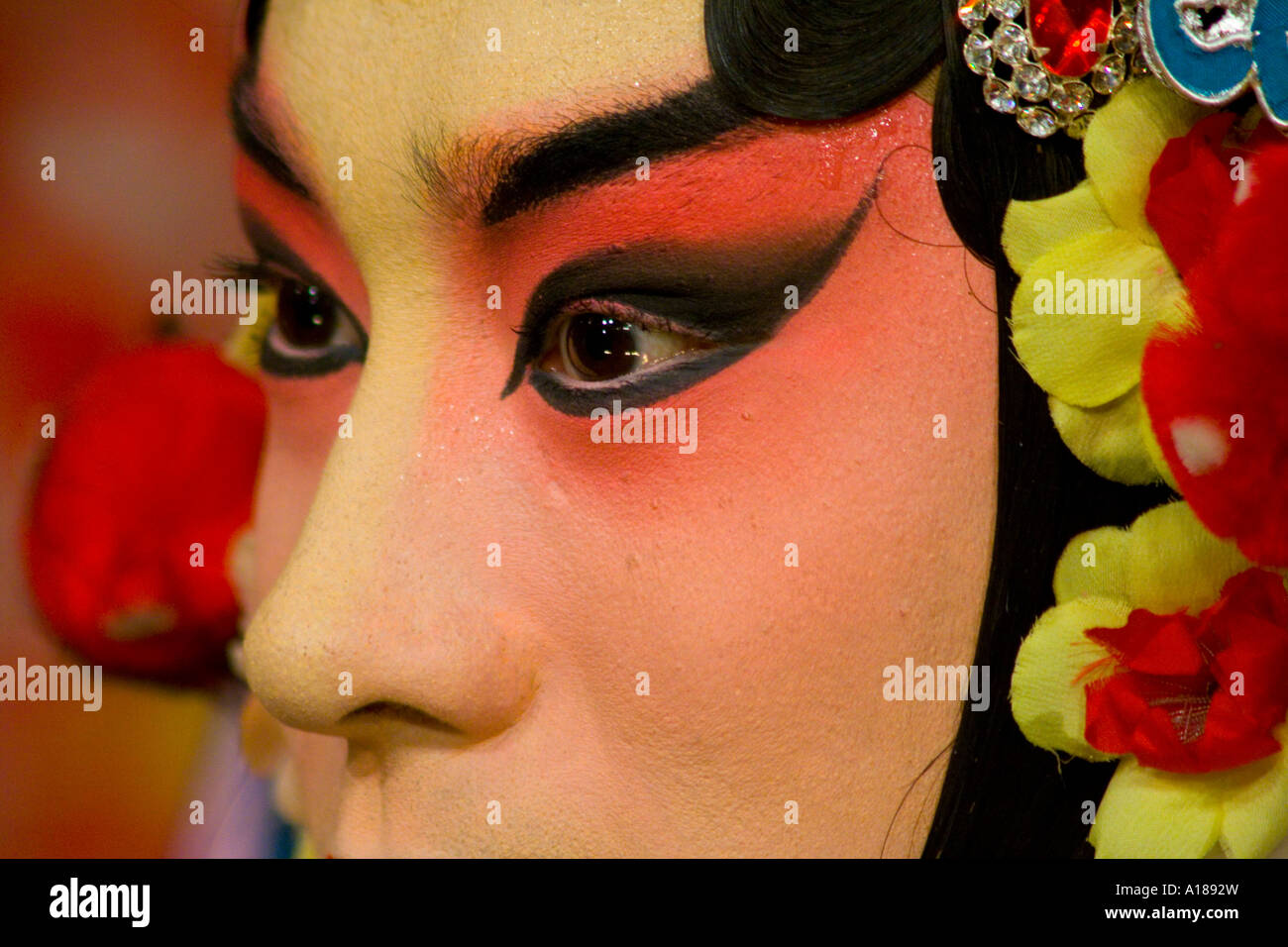 Performance sul palco Zhengyici Pechino Opera House Pechino CINA Foto Stock