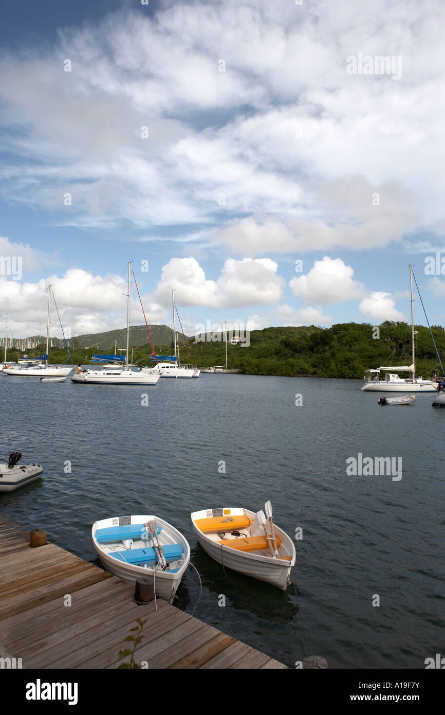 Vista la scena del passo e archivio tar nelsons dockyard Caraibi Antigua west indies Foto Stock