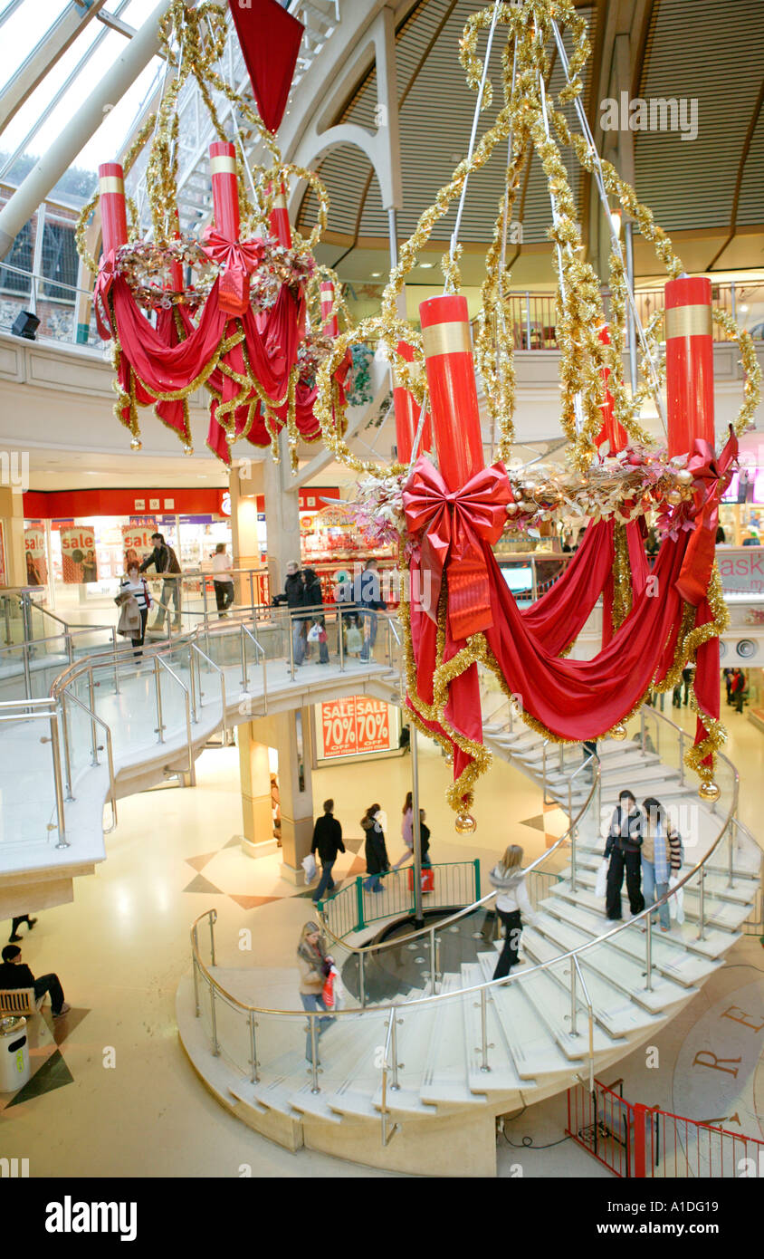 Le decorazioni di Natale Shopping Mall REGNO UNITO Foto Stock