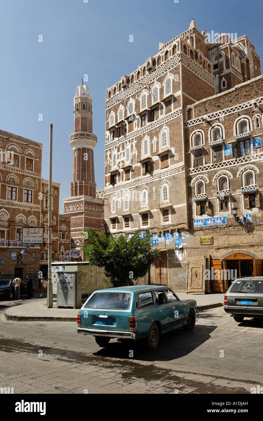 Decorate casa nella città vecchia di Sanaa, Sana'a, Yemen Foto Stock