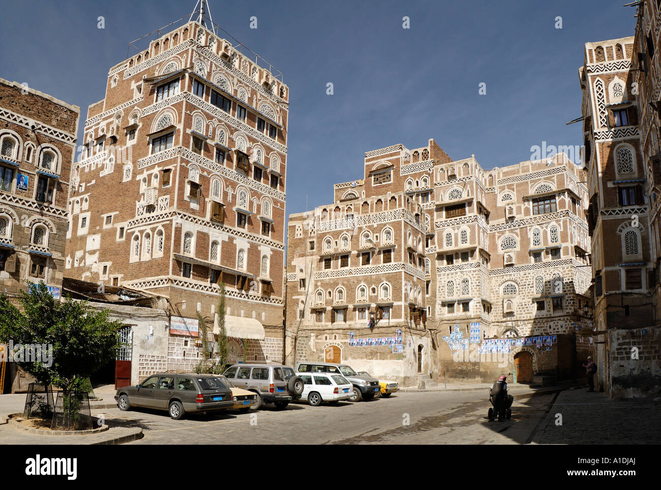 Decorate casa nella città vecchia di Sanaa, Sana'a, Yemen Foto Stock