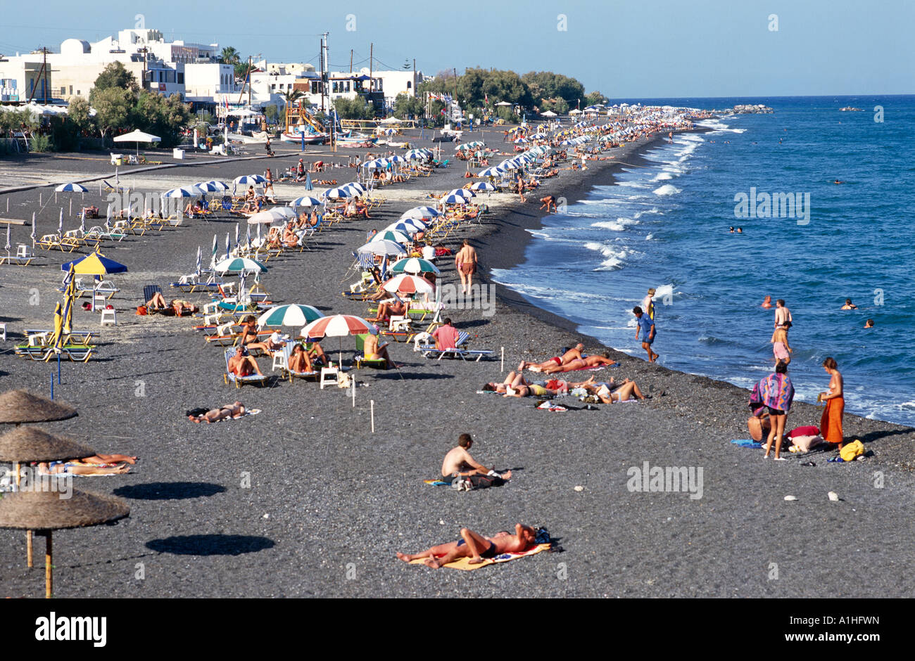 Spiagge vulcaniche Santorini Isole Greche Grecia Hellas Foto Stock