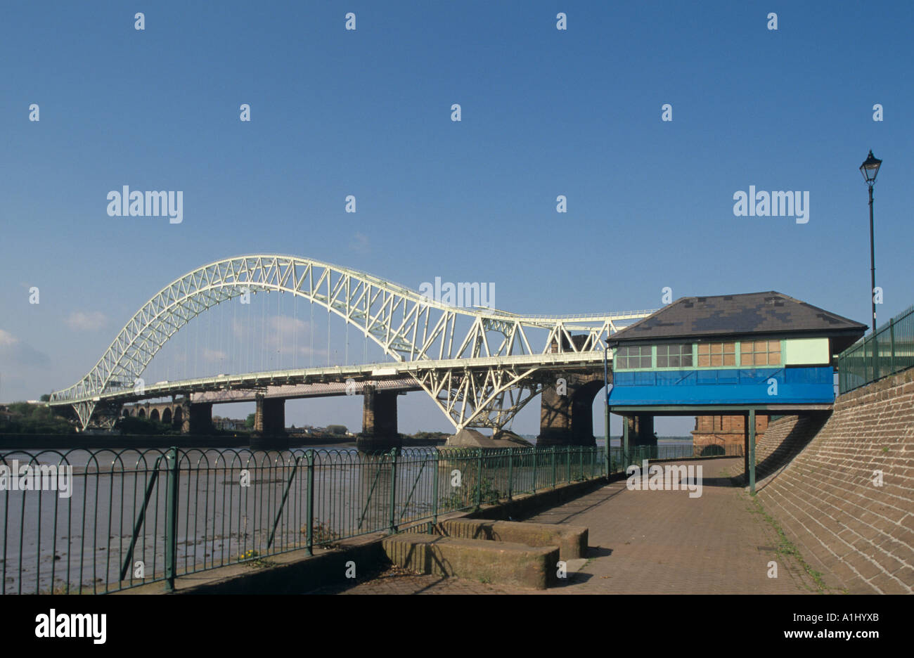 Di Runcorn e Widnes ponte in Cheshire Regno Unito Foto Stock