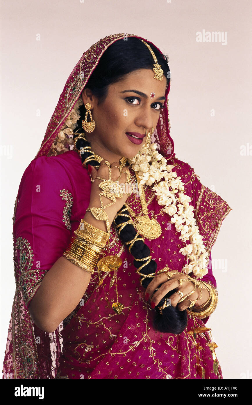 Sari Banarasi In Seta Morbida Indiana Per Matrimonio Festa Sari Banarasi In Seta Morbida Indiana Per Matrimonio Festa