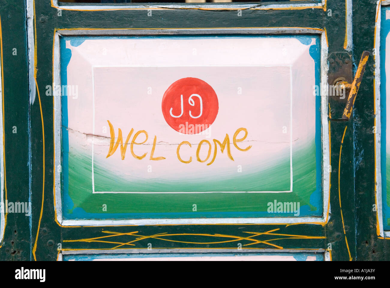 Dipinto a mano sulla scena tradizionale piccola diligenze Pyin U Lwin Maymyo MYANMAR Birmania Foto Stock