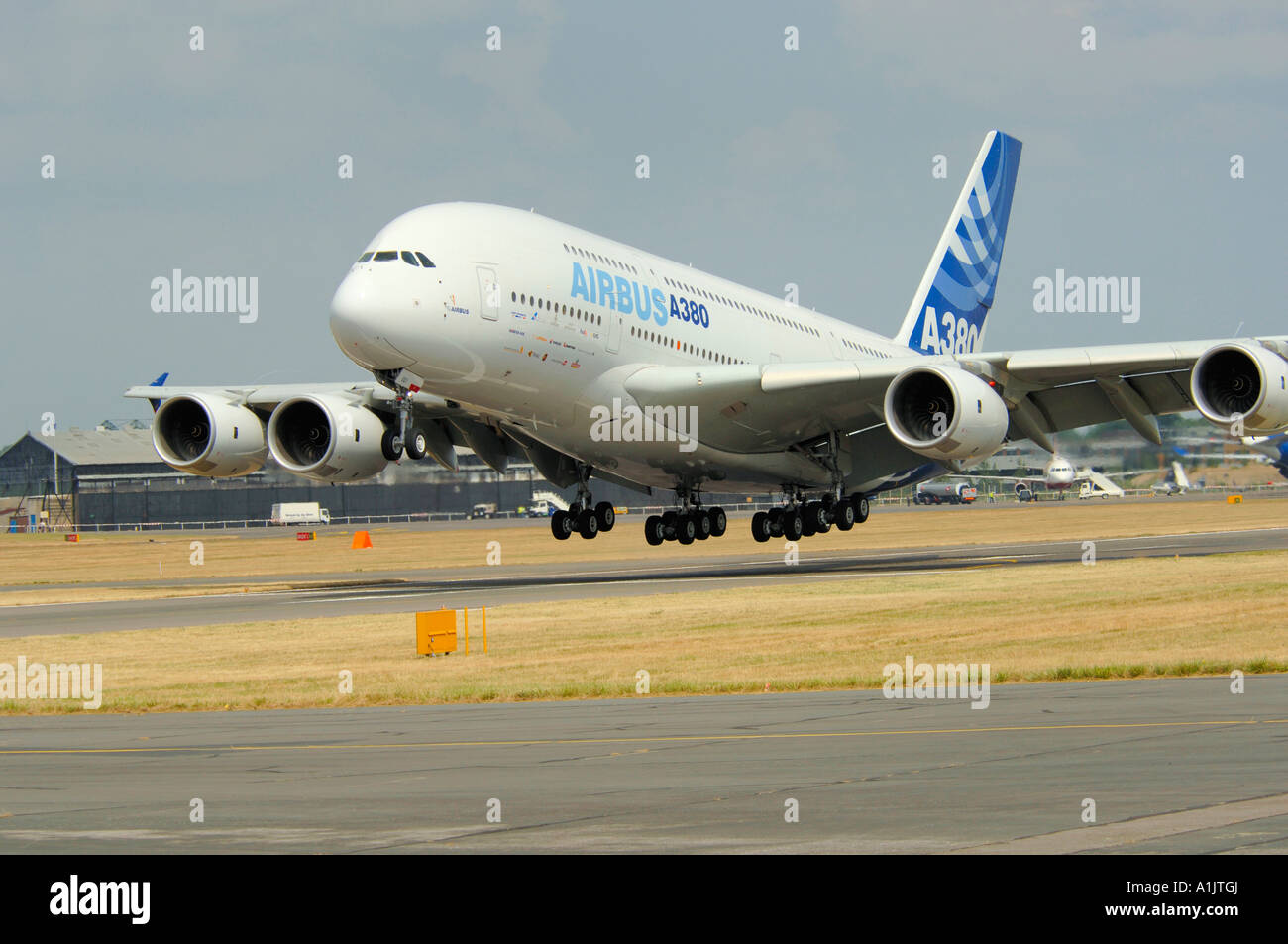Airbus A380 terre a Farnborough Airshow internazionale 2006 Foto Stock