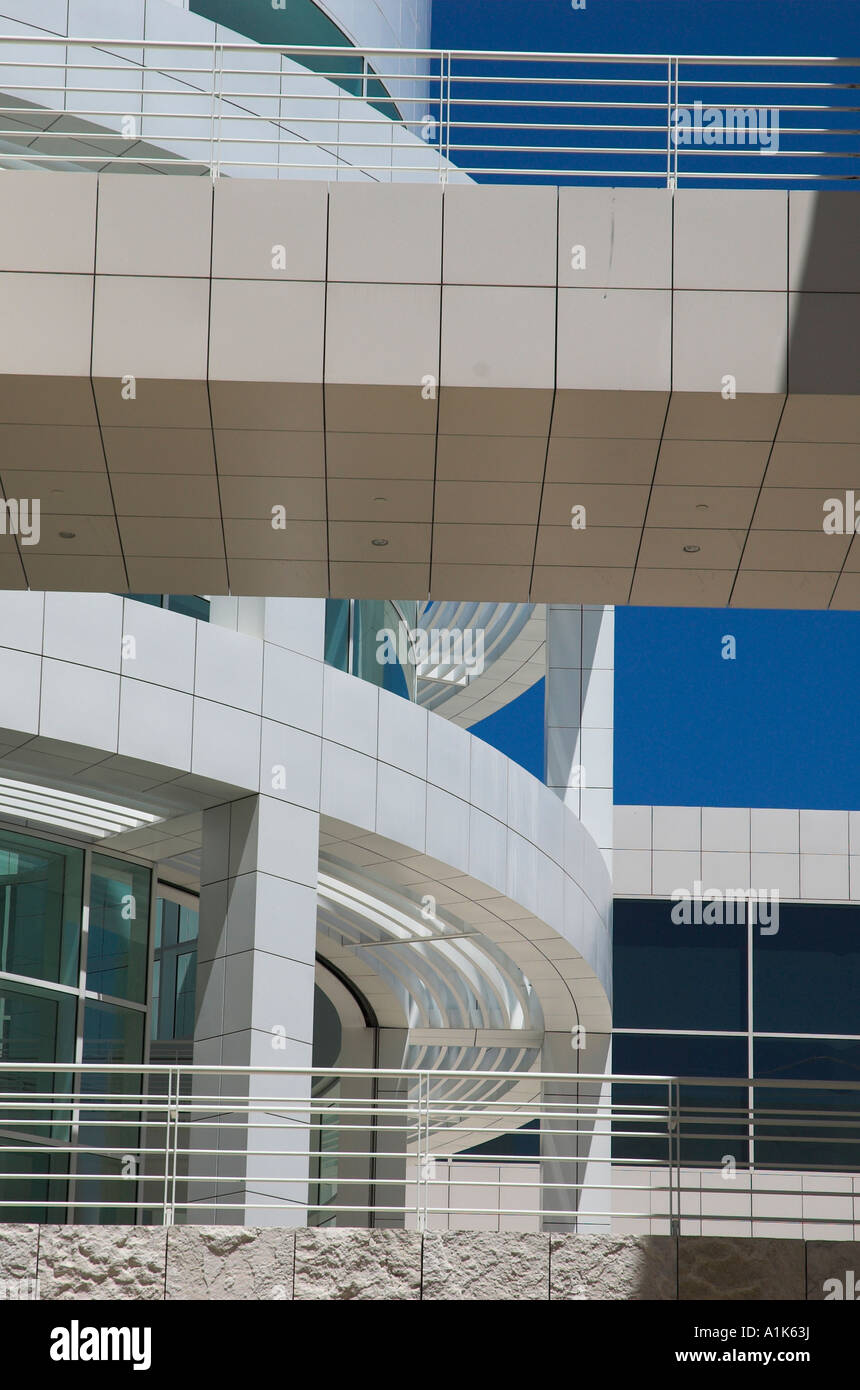 Una vista astratta di alcune delle architetture a J. Paul Getty Center di Los Angeles in California Foto Stock