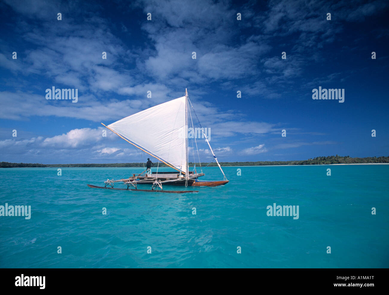 Pirogoe (canoa outrigger), Ile des Pins, Nuova Caledonia Foto Stock