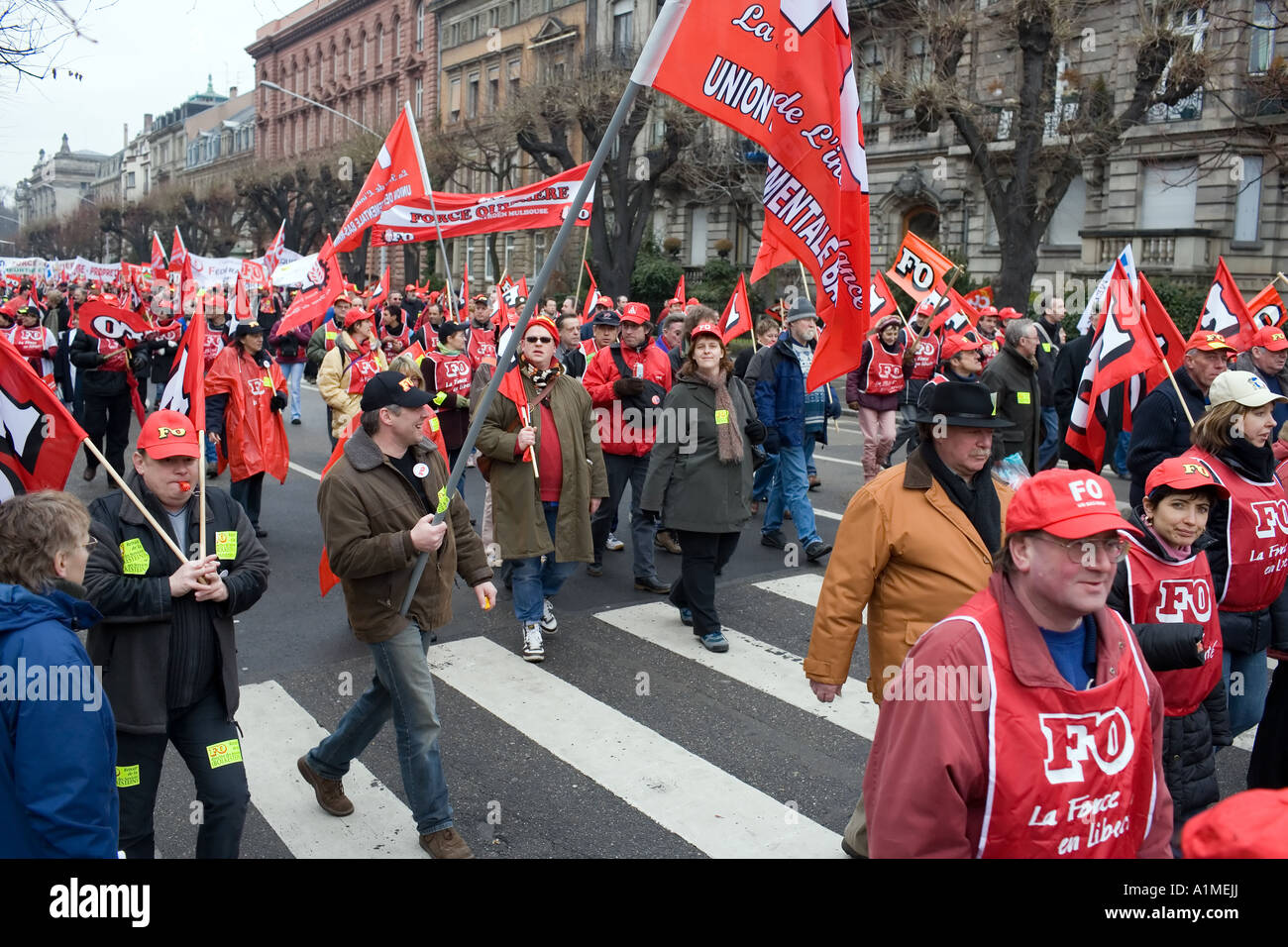 Aprile 2006 Marcia di protesta contro la Bolkestein liberalizzazione dei servizi dell'UE DELLA DIRETTIVA SUL MERCATO STRASBURGO ALSACE FRANCIA Foto Stock