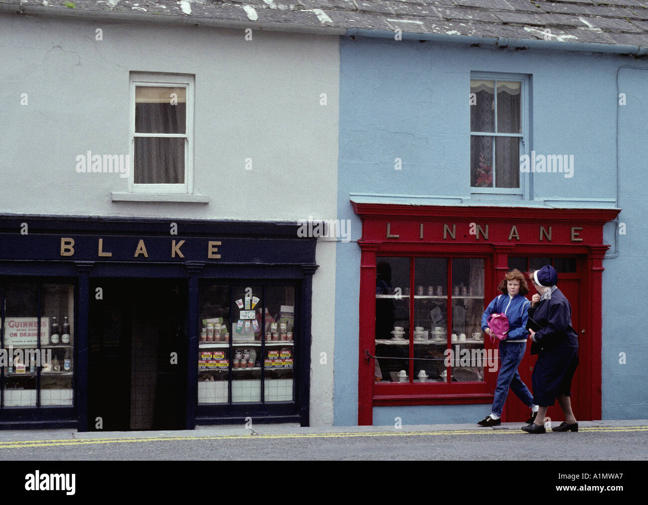 Negozio di caratteristica dei font in 'BLAKES CORNER A ENNISTYMON Co Clare Irlanda Foto Stock