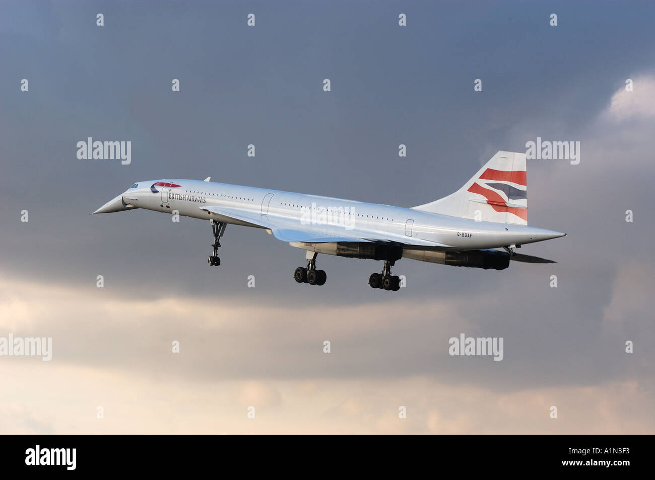 Concorde Ultimo volo commerciale che arrivano all'aeroporto di Londra Heathrow Foto Stock