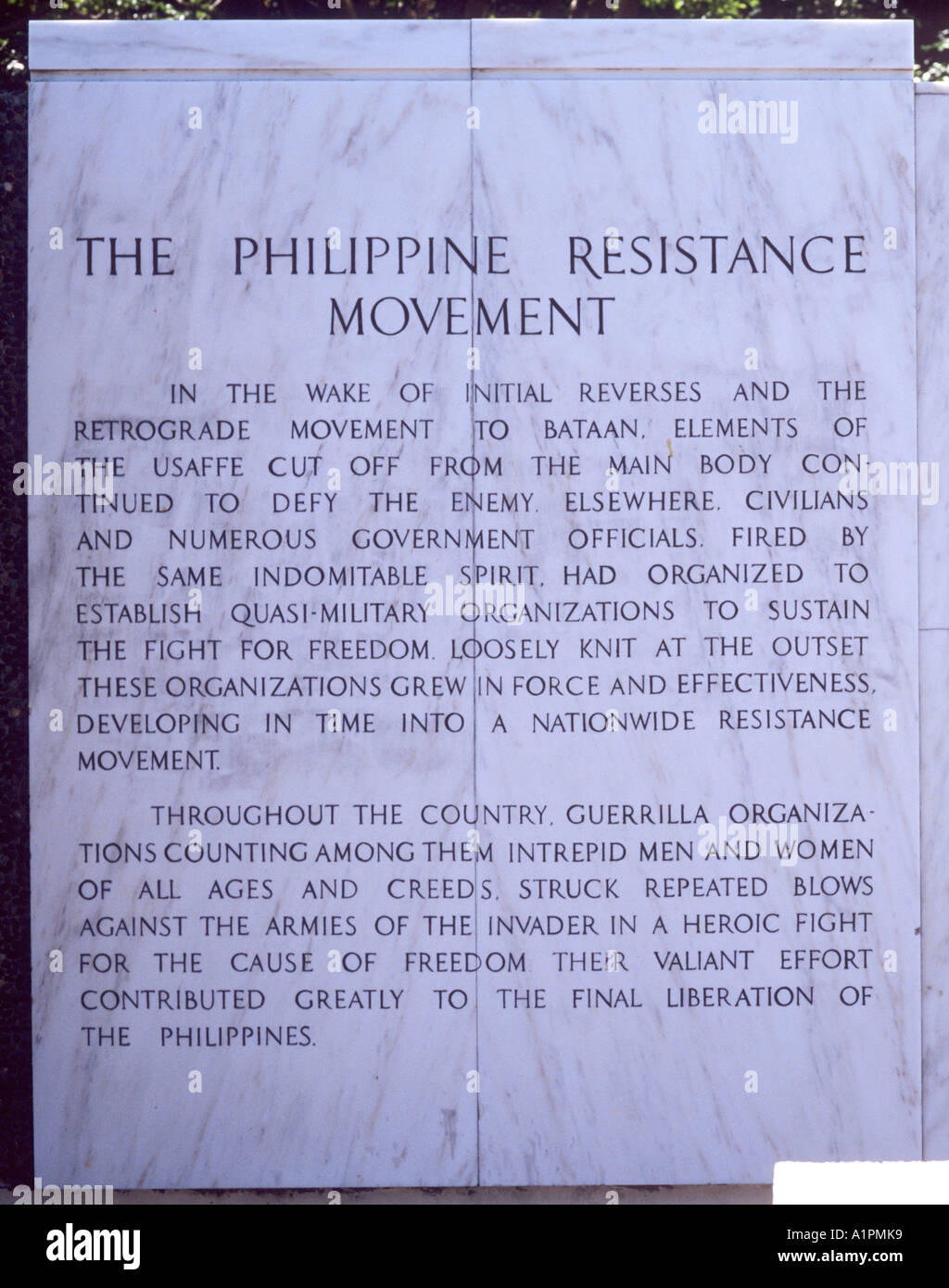 Lapide ricordando le battaglie della seconda guerra mondiale nelle Filippine Foto Stock