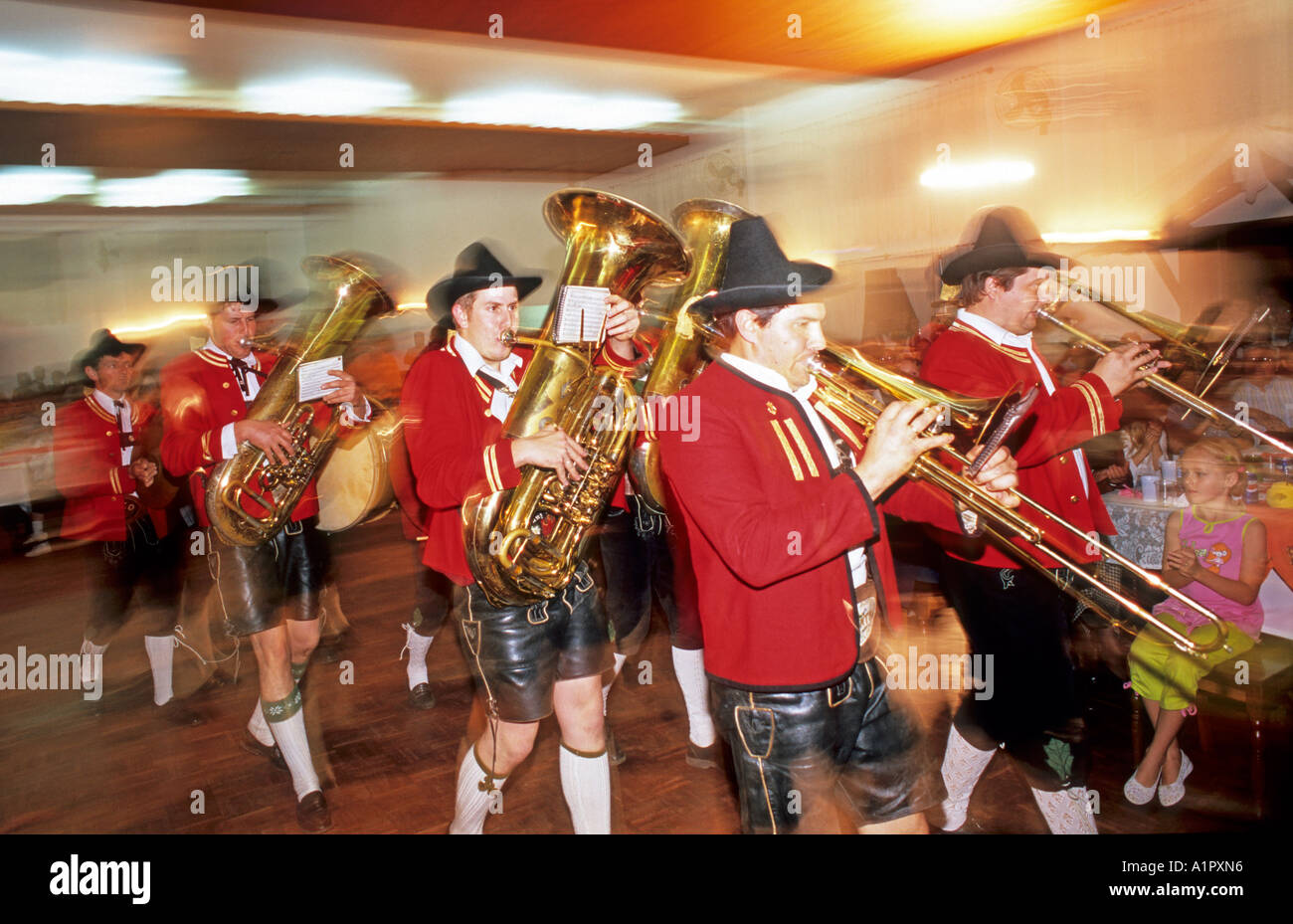 Tirolese tradizionale banda di ottoni, Treze Tilias, Santa Catarina, Brasile, Sud America Foto Stock