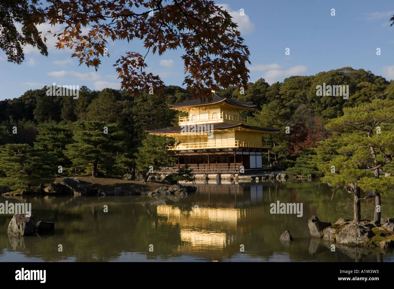 Kinkakuji (Tempio del Padiglione Dorato). Foto Stock