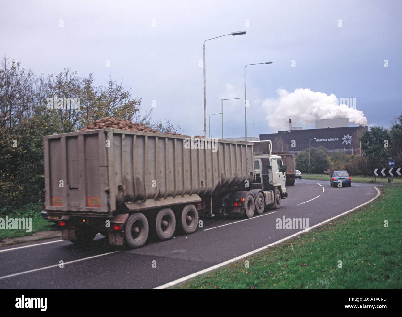 Camion di consegna di barbabietole da zucchero di fabbrica di Bury St Edmunds Suffolk in Inghilterra Foto Stock