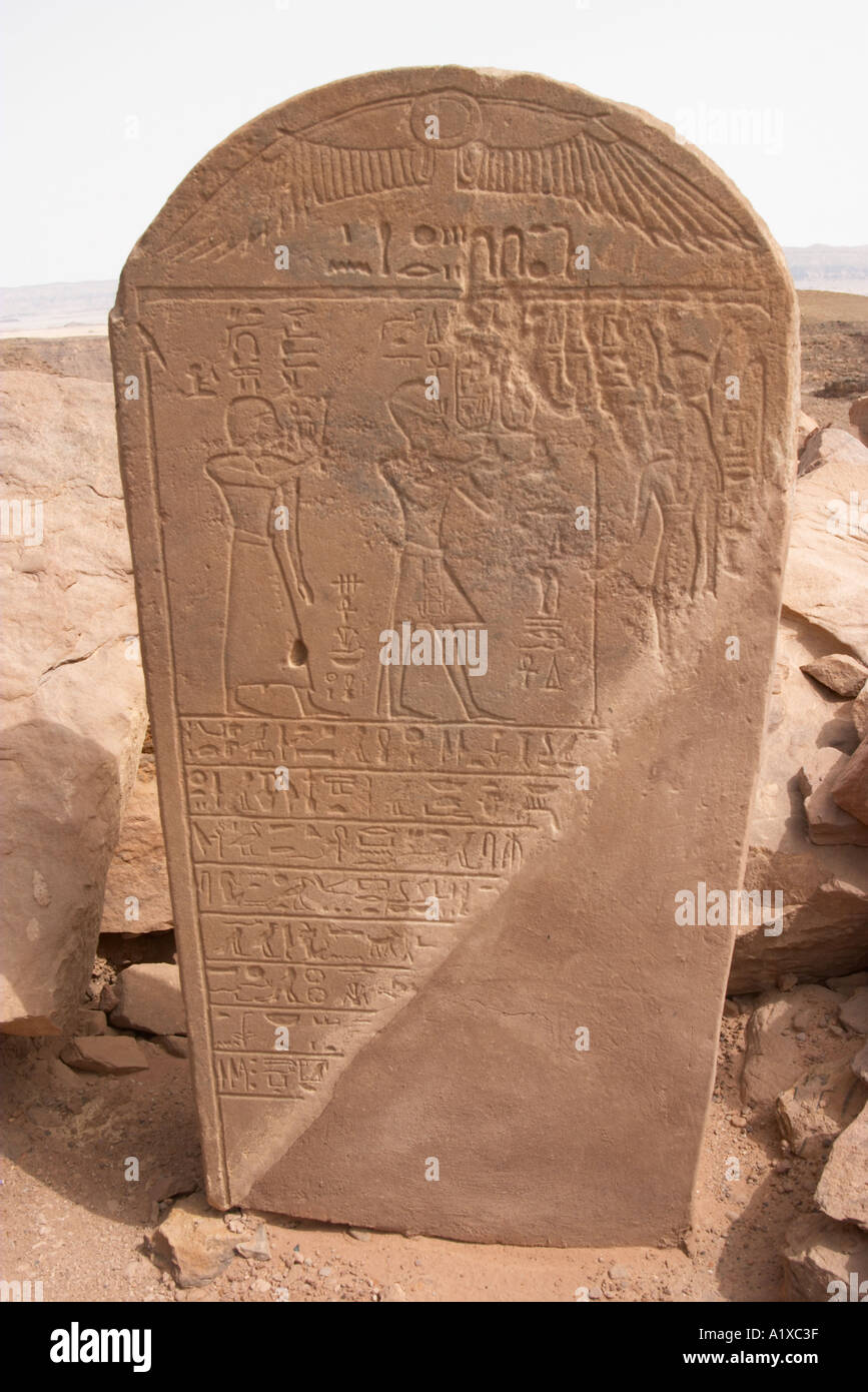 Una stele restaurata a Hathor Tempio a Sarabit al Khadim Penisola del Sinai Egitto Foto Stock