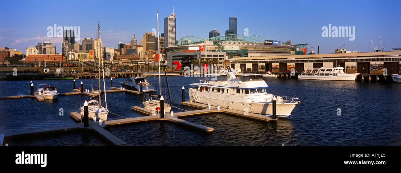 Docklands Melbourne Fiume Yarra Victoria Australia orizzontale panoramica Foto Stock