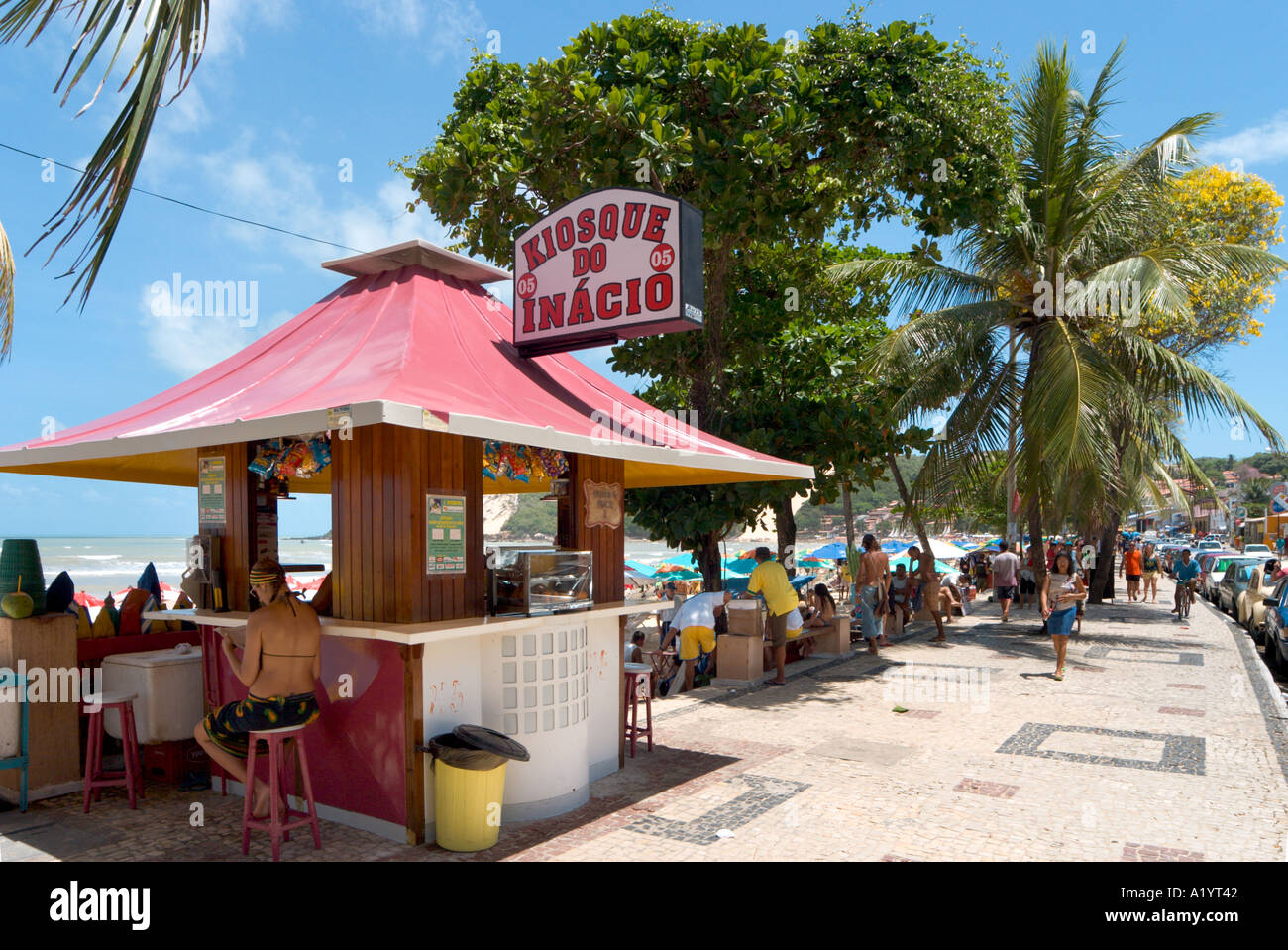 Bar sulla spiaggia o kiosk, Ponta Negra a Natal, Rio Grande do Norte, Brasile Foto Stock