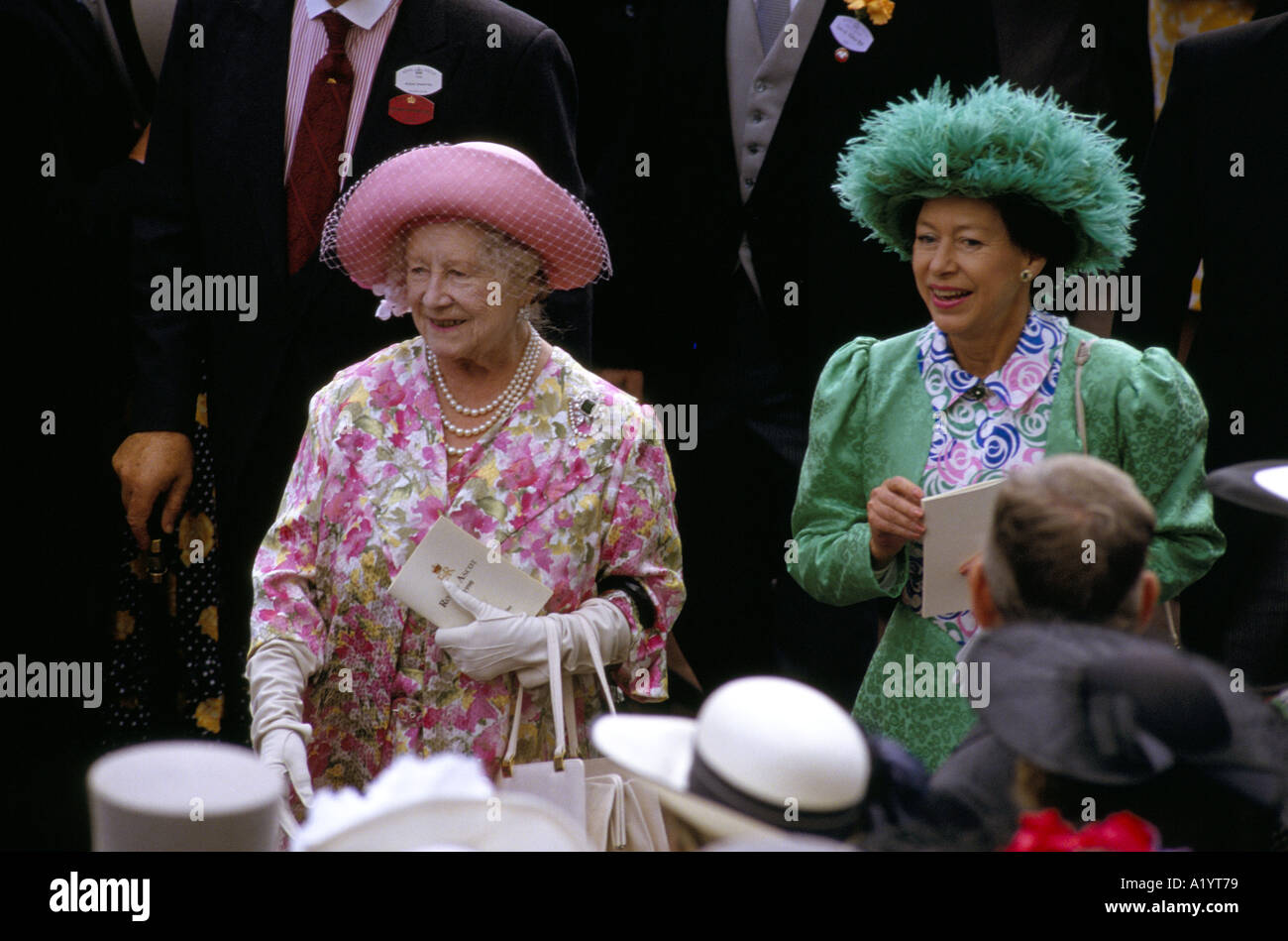 I MEMBRI DELLA FAMIGLIA REALE A ASCOT 1990 Foto Stock