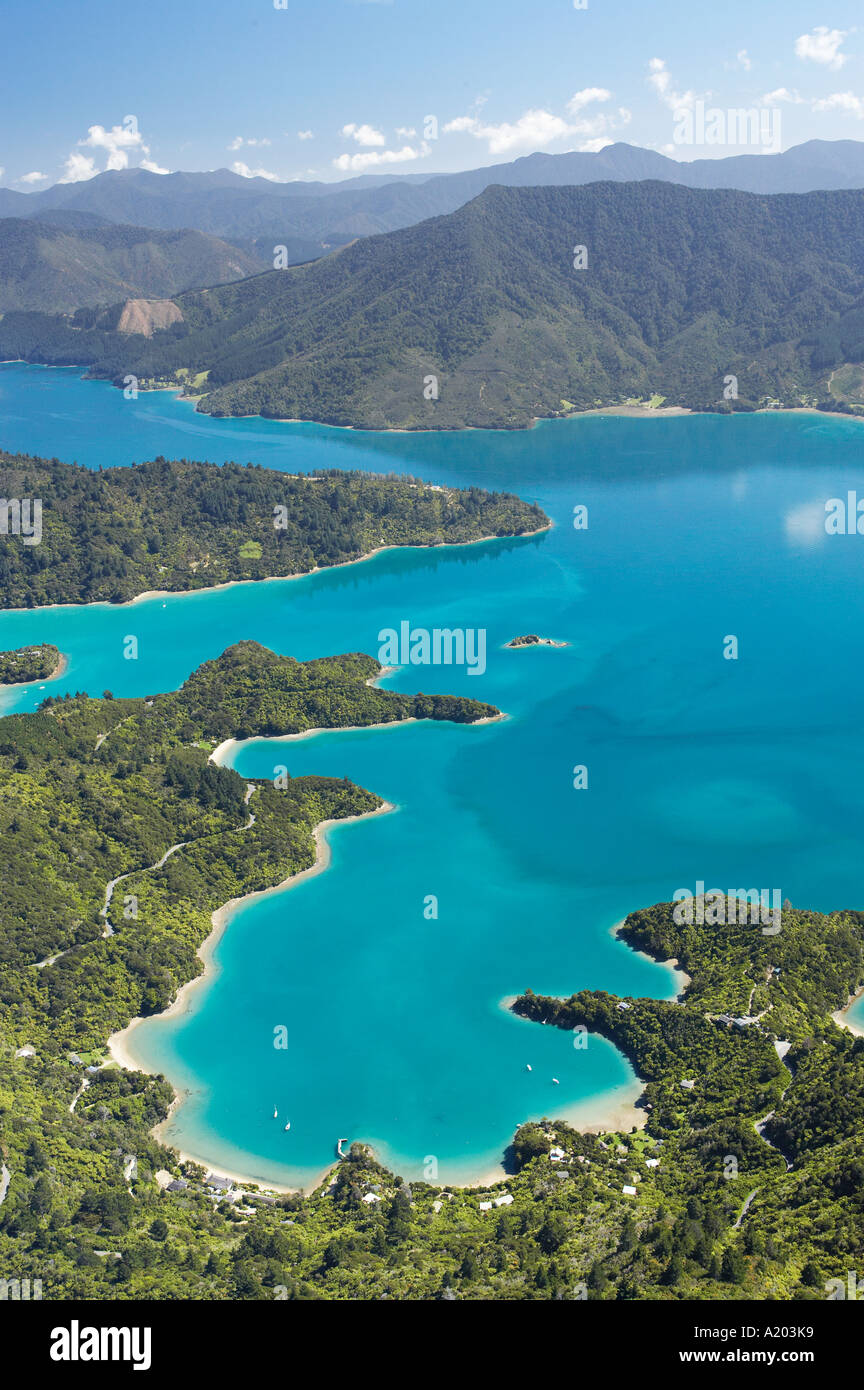 Te Mahia Bay Kenepuru Sound Marlborough Sounds Isola del Sud della Nuova Zelanda antenna Foto Stock