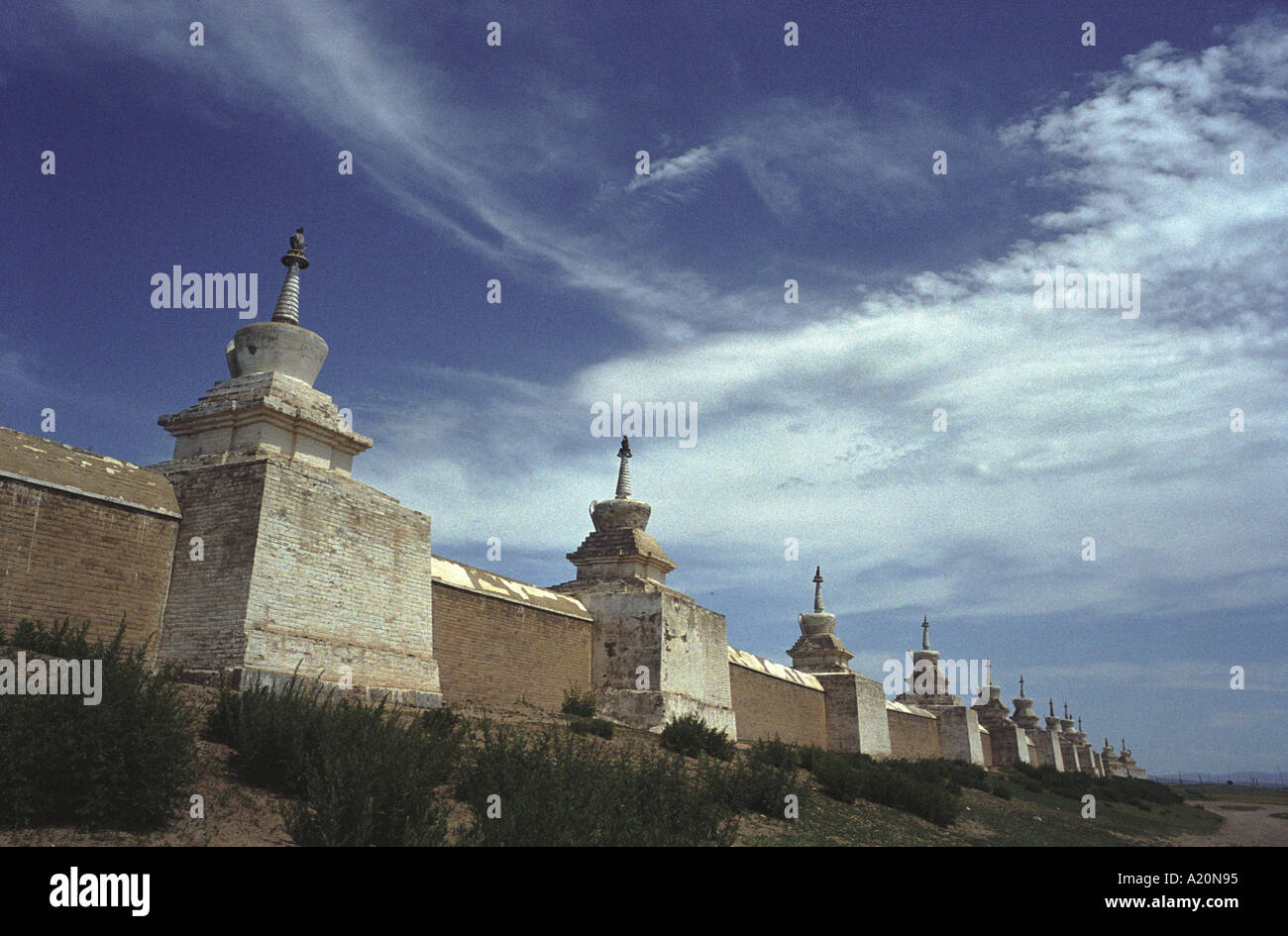 La parete di stupa di Erdene Zuu Khiid monastero, Kharkorin, Mongolia Foto Stock
