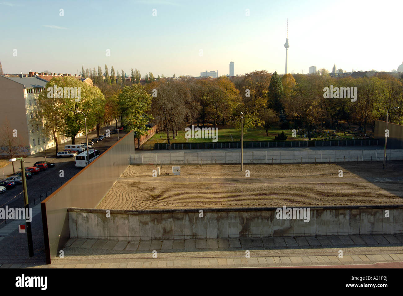 Il museo del muro di Berlino a Bernauer Straße a Berlino Est. Foto Stock