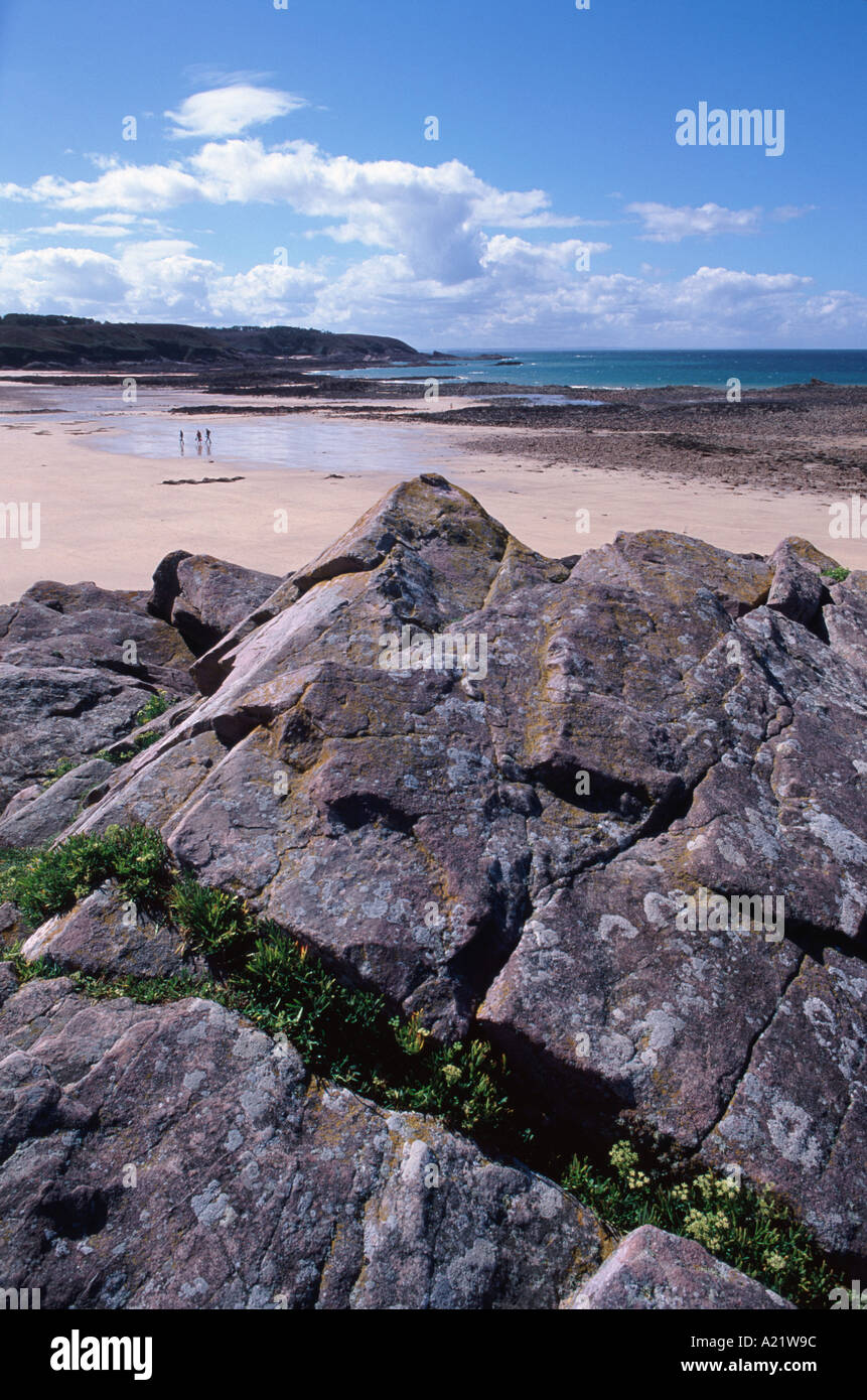 La spiaggia di Plage de Guen su Cap d'Erquy del nord della Bretagna, Francia Foto Stock