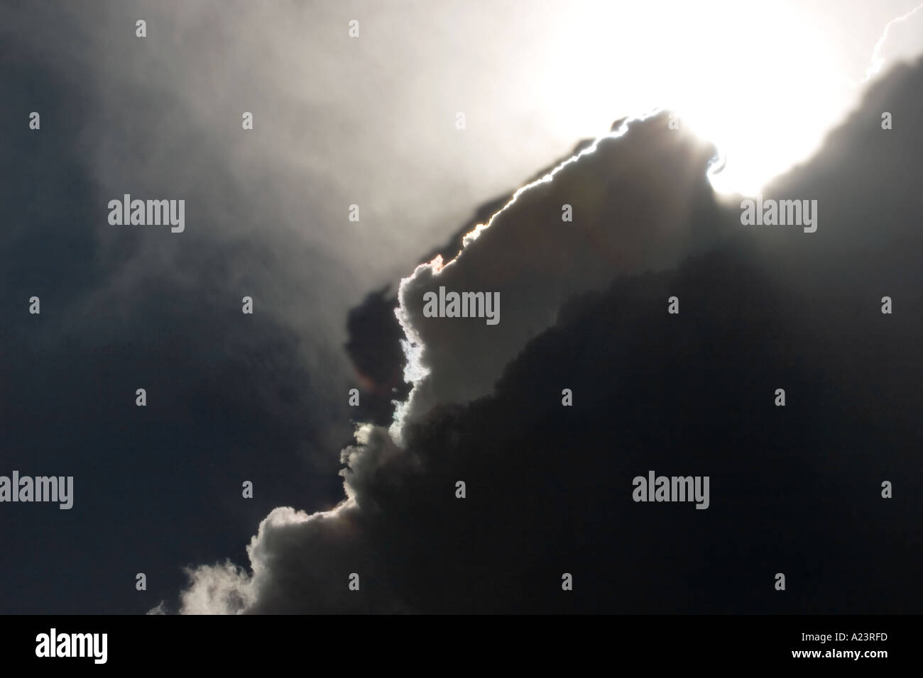Drammatica sun cloud Foto Stock